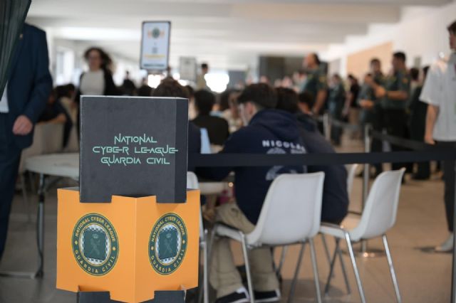 El colegio San Vicente de Paúl de Cartagena gana la VII Ciberliga pre-amateur de la Guardia Civil - 2, Foto 2