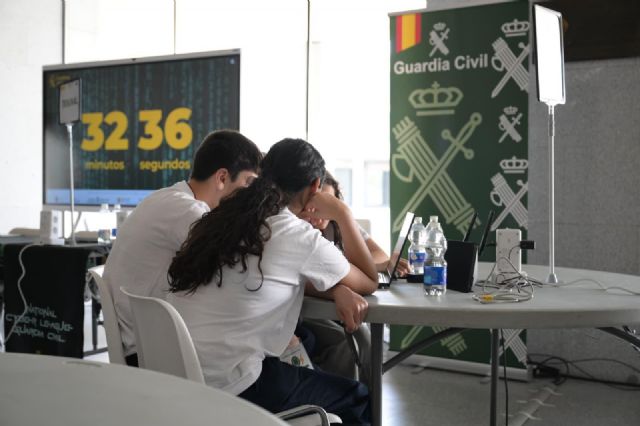 El colegio San Vicente de Paúl de Cartagena gana la VII Ciberliga pre-amateur de la Guardia Civil - 5, Foto 5