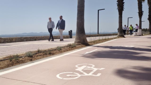 Finaliza el primer tramo del carril bici en el Paseo Marítimo de Los Alcázares - 2, Foto 2