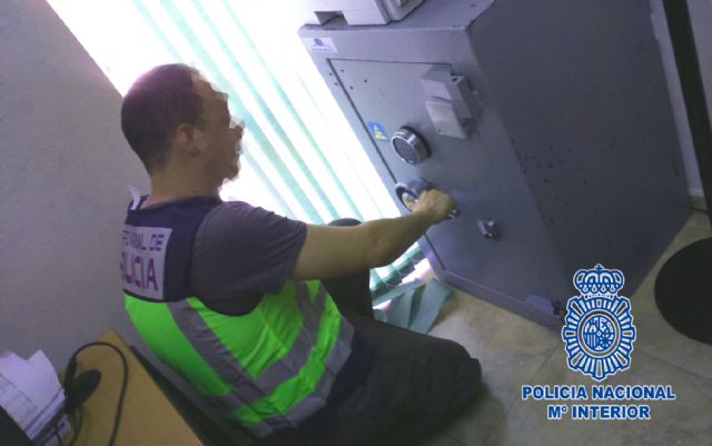 Detenido por robar diez mil euros de la caja fuerte de la empresa donde trabaja - 1, Foto 1