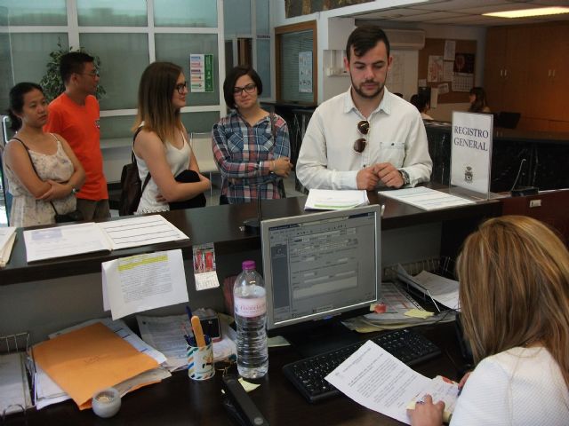 NNGG Caravaca pide ampliar el horario de las salas de estudio de la Biblioteca Municipal en periodo de exámenes - 2, Foto 2