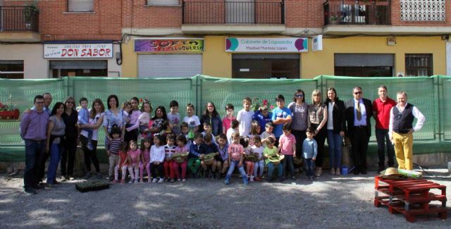 El Huerto Escolar de La Santa Cruz fomenta el desarrollo sostenible y la alimentación saludable - 1, Foto 1