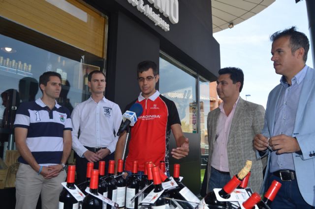 El atleta paralímpico Lorenzo Albaladejo sigue sumando apoyos de empresas locales para sus nuevos retos de cara a los Juegos de Río - 1, Foto 1