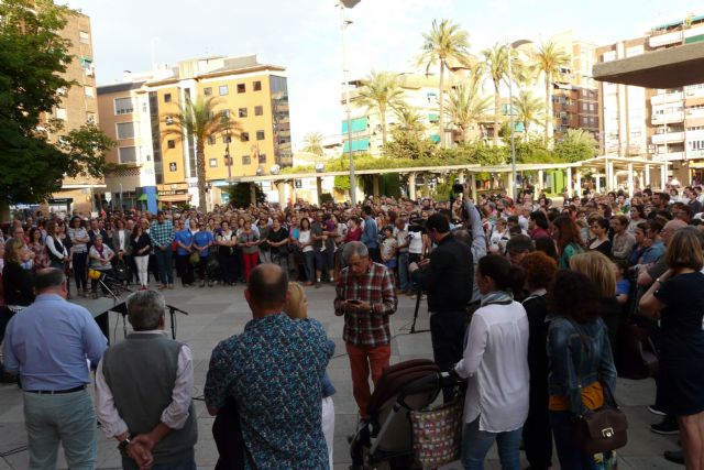 Molina de Segura muestra su rechazo a la violencia machista tras la agresión sufrida por una vecina de la ciudad - 4, Foto 4