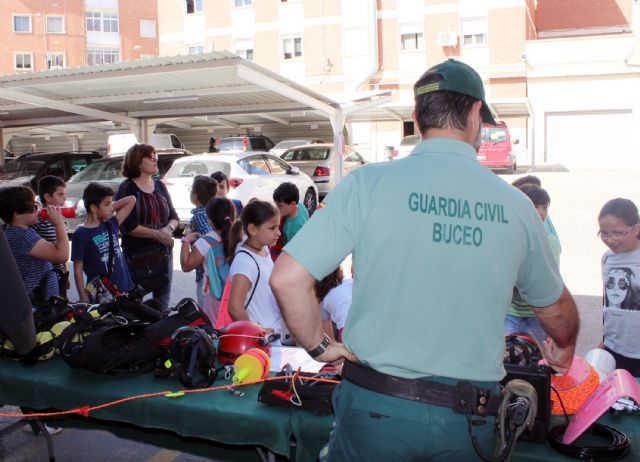 La Guardia Civil de Murcia recibe la visita de alumnos del CEIP Mariano Aroca López - 3, Foto 3