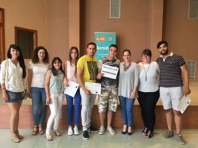 Un total de 15 jóvenes obtienen su diploma de auxiliar de comercio a través del programa Ternibén - 1, Foto 1