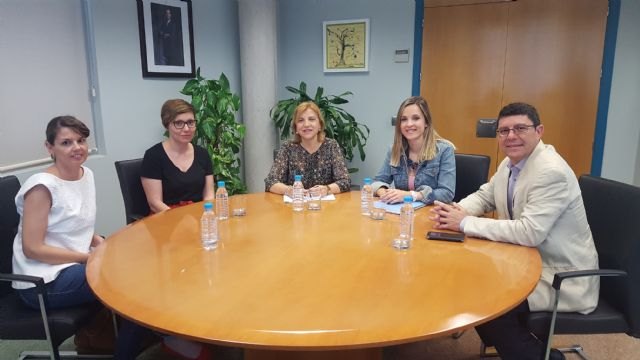 Familia amplía en 10.000 euros la financiación a Fesormu para la atención a las personas sordas - 1, Foto 1