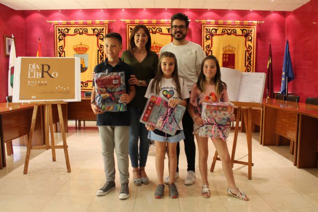 Entregados los premios del I Concurso de cuentos Libro Gigante 2018 - 2, Foto 2