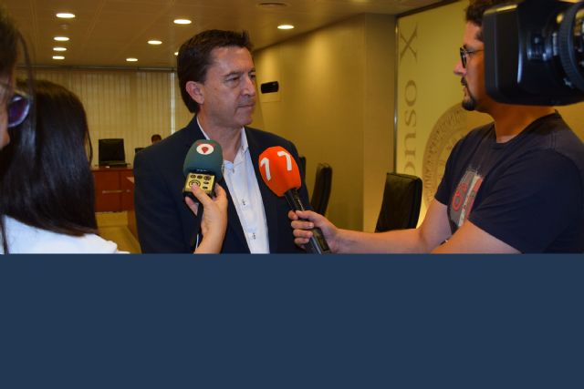 La Asamblea Regional aprueba la iniciativa de Ciudadanos para el reconocimiento de la carrera profesional de los sanitarios - 1, Foto 1