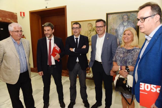 El rector Luján ante representantes del PSOE regional: La UMU debe tener el apoyo institucional y económico que necesita - 1, Foto 1