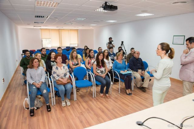 La ADLE clausura el programa Conecta y el curso de Operaciones de Fontanería con la entrega de diplomas a sus alumnos - 1, Foto 1