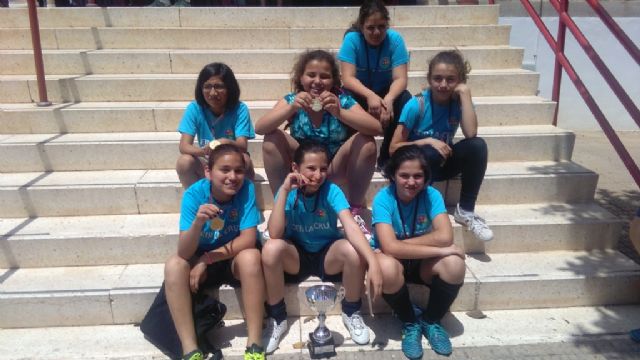 The School La Cruz was proclaimed regional champion of the Alevn Femenino Futsal for School Sports, Foto 3