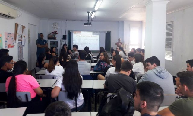 Cerca de 600 escolares torreños aprenden la lección gitana para combatir estereotipos y prejuicios - 1, Foto 1