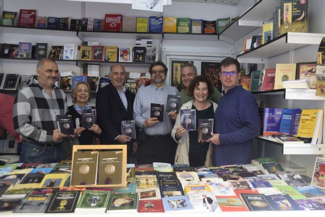 El libro colectivo Magerit. Relatos de una ciudad futura será presentado el viernes 24 de mayo en la Primavera del Libro de Molina de Segura - 1, Foto 1