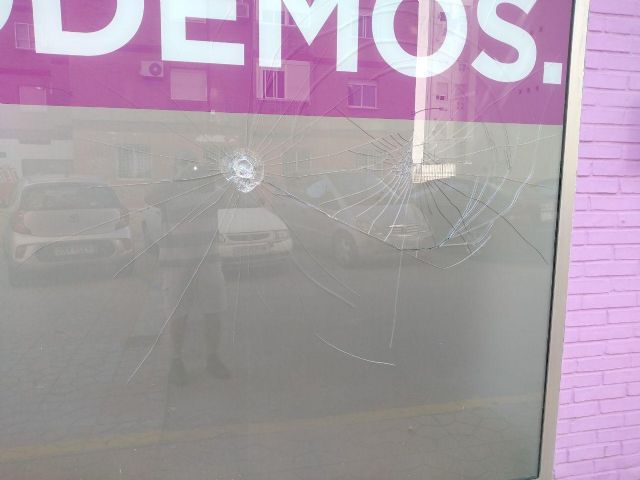 Podemos denuncia un ataque fascista a su sede en Cartagena - 4, Foto 4