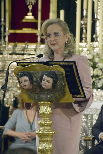 Felicidad Angustia Majúa, Exalto en la XXIII Edición a los titulares de la Vera-cruz de Alcalá del Río - 2, Foto 2