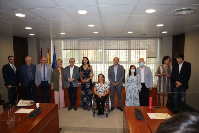 El grupo parlamentario liberal destaca la labor de integración y promoción del empleo de personas con discapacidad por la Consejería de Empresa - 1, Foto 1