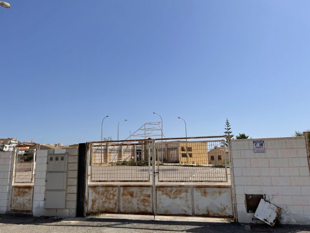 Navarro: El estado que presenta el Consultorio Médico de Calabardina es lamentable y precisa que el ayuntamiento realice obras de mejora y mantenimiento - 1, Foto 1