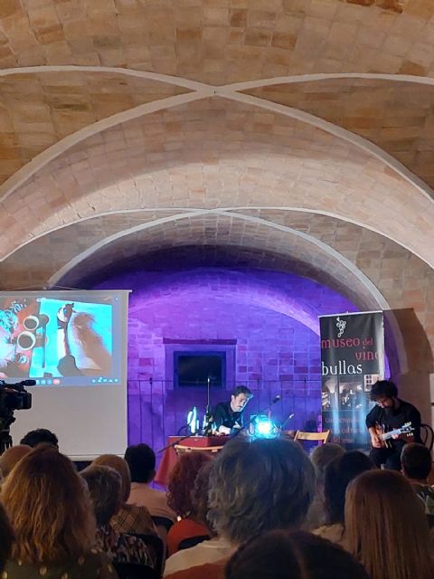 El Museo del Vino acoge una velada especial por la Noche de los Museos donde no faltó la música, la literatura y el arte - 3, Foto 3