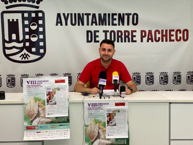 Conferencia en el marco una educación para el siglo XXI en Torre Pacheco - 2, Foto 2