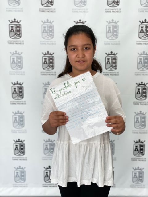 Fátima Zahra Benmenziane premiada a nivel nacional por el cuento “El pueblo que se actualizó” - 4, Foto 4