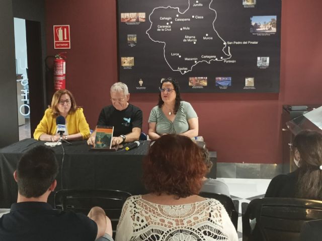Francisco Illán presenta en San Pedro del Pinatar su última novela El retorno de la Espada - 2, Foto 2