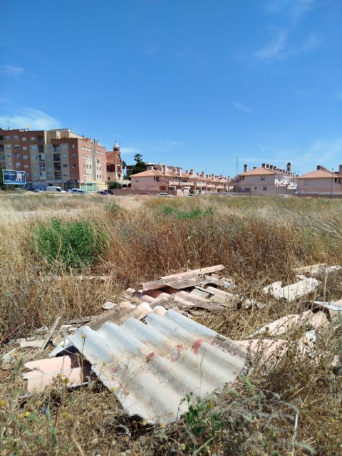 El PCAN denuncia el vertido incontrolado de amianto frente a las casas en la urbanización Castillitos - 3, Foto 3
