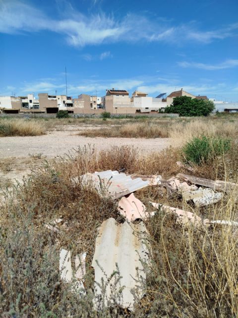El PCAN denuncia el vertido incontrolado de amianto frente a las casas en la urbanización Castillitos - 5, Foto 5