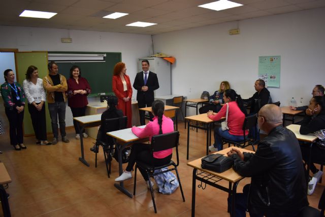 Un programa del SEF creará paisajes naturales autóctonos en el parque de la Antena - 2, Foto 2