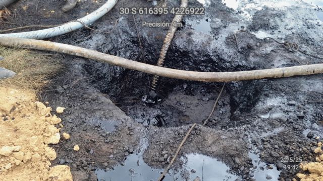 El Ayuntamiento de Calasparra informa sobre el vertido en una finca agrícola provocado por una fuga en el oleoducto CartagenaPuertollano - 4, Foto 4