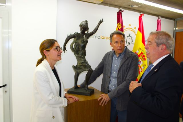 La entrada del Teatro Guerra se completará con una escultura de la musa 'Terpsicore' cedida por la familia del artista Rafael Pi Belda - 3, Foto 3