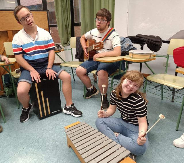 La Orquesta Nacional de España imparte un taller de música para personas con discapacidad intelectual y del desarrollo en el Conservatorio Superior de Murcia - 1, Foto 1