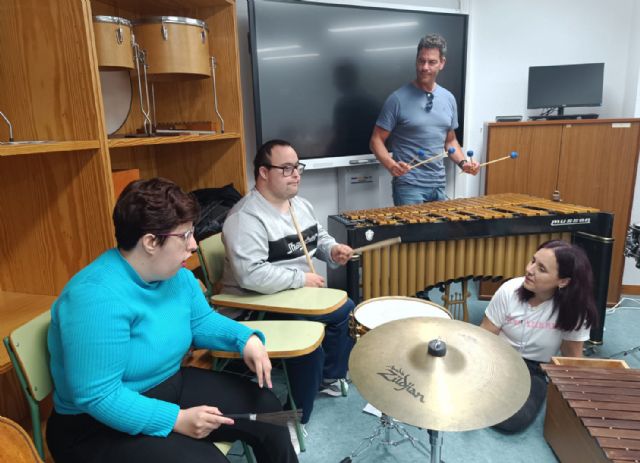 La Orquesta Nacional de España imparte un taller de música para personas con discapacidad intelectual y del desarrollo en el Conservatorio Superior de Murcia - 2, Foto 2