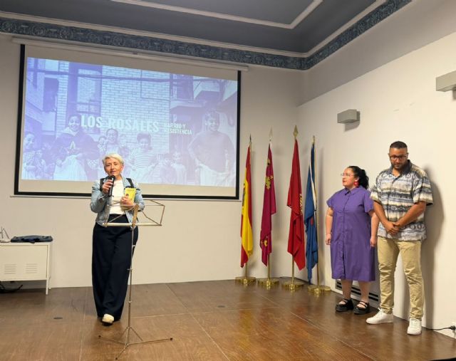 Una exposición comunitaria reivindica la convivencia y rompe estereotipos sobre el barrio de Los Rosales - 3, Foto 3