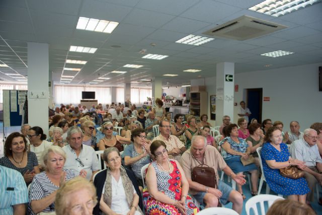 El centro municipal de personas mayores mantendrá en julio los talleres de gerontogimnasia, yoga y pilates - 5, Foto 5