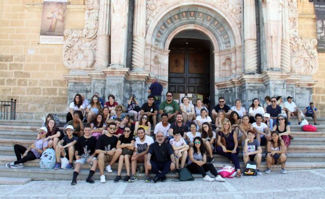 Corresponsales juveniles de 64 centros de la Región despiden el curso en Caravaca - 1, Foto 1