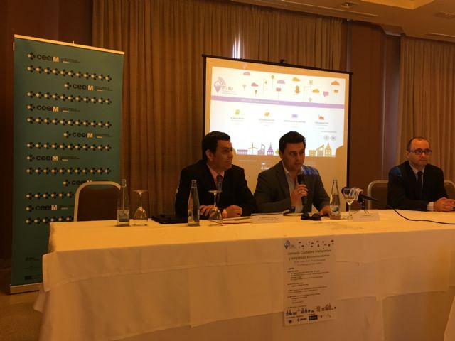 El CEEIM presentó en La Manga las líneas de ayuda europea destinadas a Administraciones y empresas para implantar acciones contra el cambio climático - 3, Foto 3