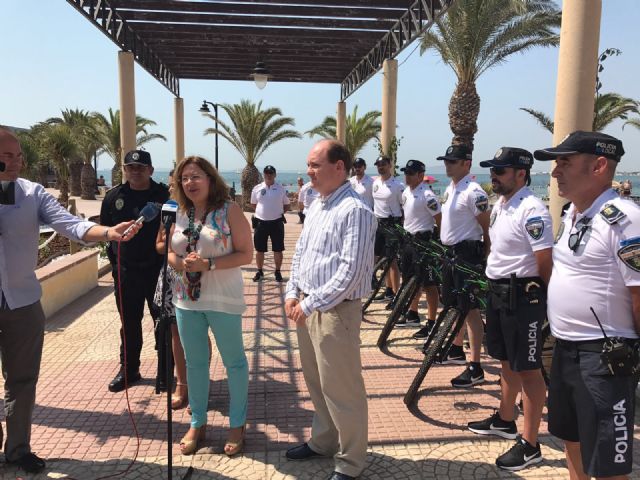 El director general de Seguridad Ciudadana asiste a la presentación de la Unidad de Playa de la Policía Local de San Pedro del Pinatar - 1, Foto 1