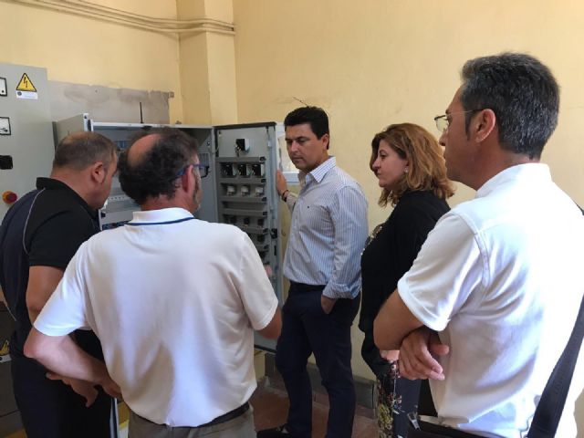 El alcalde destaca la  coordinación de los servicios de mantenimiento de la red de saneamiento en La Manga  para ofrecer el mejor servicio - 1, Foto 1