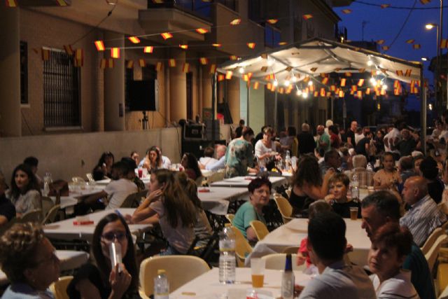 El barrio de San Juan celebra las fiestas en honor a su patrón - 2, Foto 2