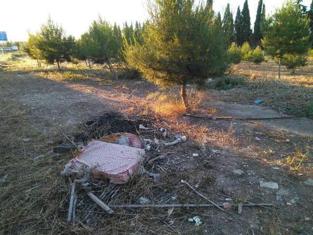 Huermur denuncia los destrozos vandálicos en la histórica casa Torre Falcón en Espinardo - 2, Foto 2