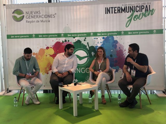 Fernando López Miras: El PSOE ha puesto en peligro nuestros tres pilares de futuro: agua, financiación e infraestructuras - 3, Foto 3