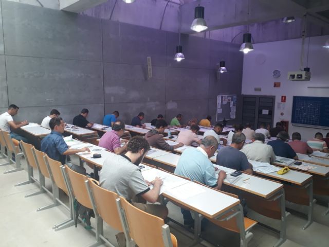 Un total de 813 personas están inscritas a los exámenes para el manejo de embarcaciones de recreo que se celebran hoy en Cartagena - 1, Foto 1