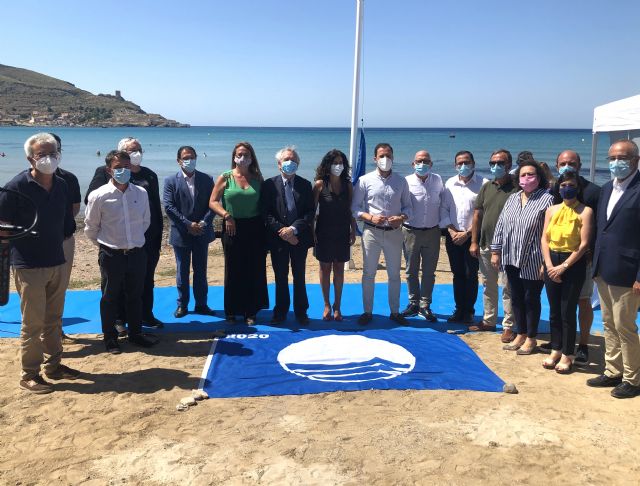 Turismo entrega 32 banderas azules que garantizan la excelencia y seguridad de playas y puertos de la Región - 1, Foto 1
