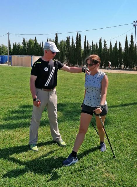 La Concejalía de Salud y Deportes de Las Torres de Cotillas enseña marcha nórdica - 2, Foto 2