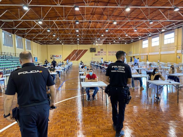 Más de 300 aspirantes concurren a la primera prueba para 10 plazas de Agente de la Policía Local de Torre Pacheco - 3, Foto 3