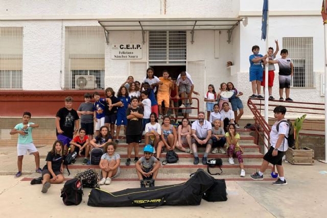 El Programa ADE cierra el curso con la actividad de hockey en línea en el CEIP Feliciano Sánchez - 1, Foto 1