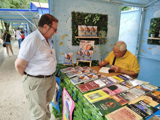 Secreto forestal, de Álvaro, Erika, Felipe, Rubén y Sara, ha sido el libro más vendido en la Feria del Libro de Puertollano - 4, Foto 4