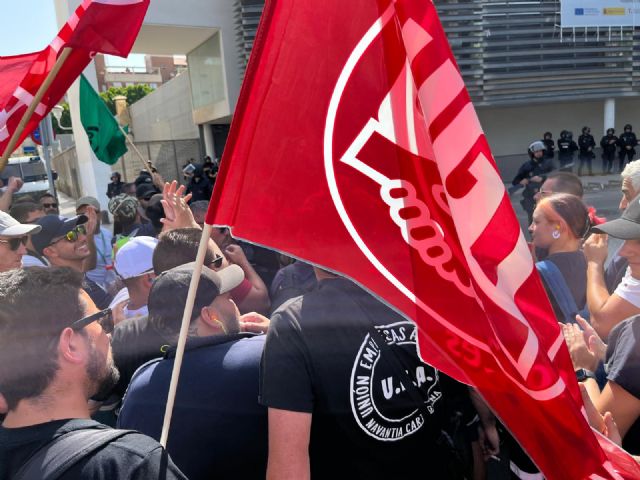 Concentración de trabajadores/as del Metal frente a la patronal FREMM - 1, Foto 1