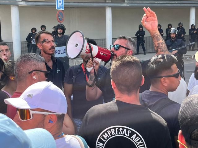 Concentración de trabajadores/as del Metal frente a la patronal FREMM - 3, Foto 3